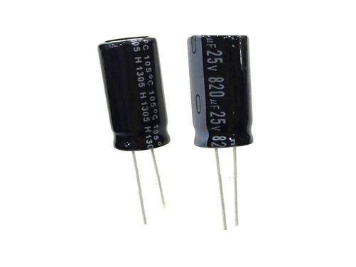 Capacitor 25v 820µf 105'c