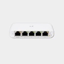 [82204] Ubiquiti UniFi Switch Flex Mini with 5-Port managed Gigabit Ethernet switch powered by 802.3af/at PoE or 5V, 1A USB-C power adapter. Image 