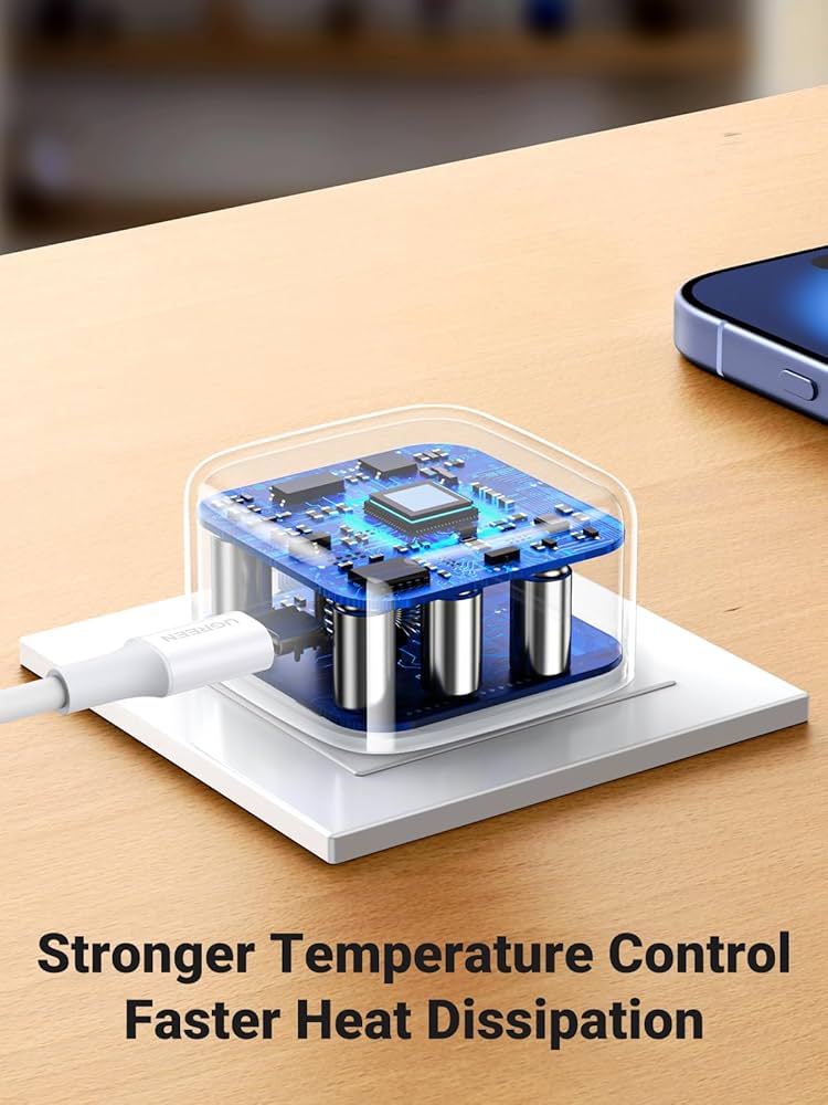 UGREEN 30W PD Fast Charger UK (White)