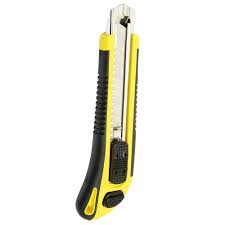 Utility Knife (3 Blades Self Loading)