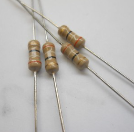 Carbon film resistor 330K 2W