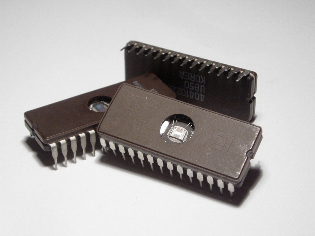 IC STRG6153