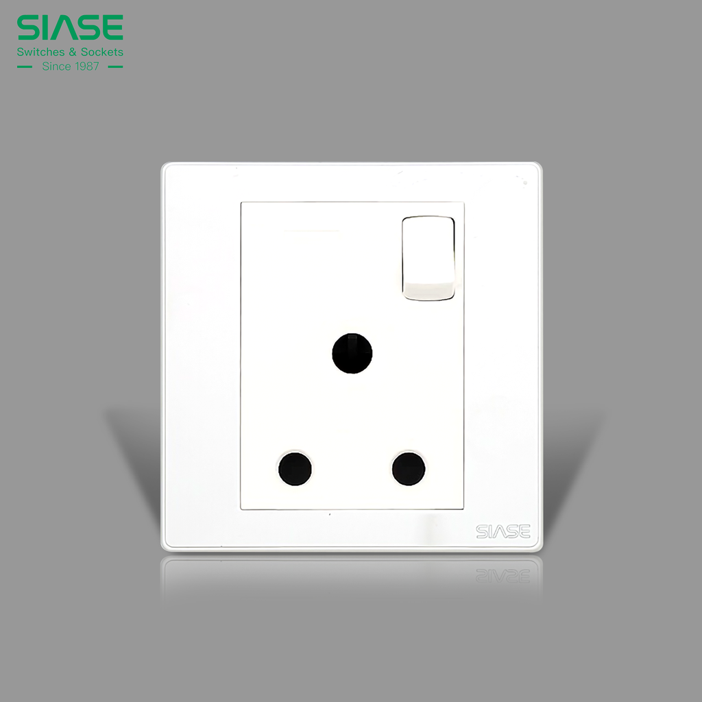 250V 1Gang 15A Switched Socket with Indicator