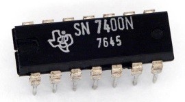 [74179] IC SN7400N